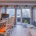 Grand Roc - Campanules 319 - Happy * Chamonix